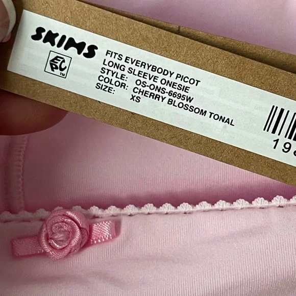 Skims Cherry Blossom Tonal Fits Everybody Picot Long Sleeve One Z Women's Sz XS - Picture 7 of 8